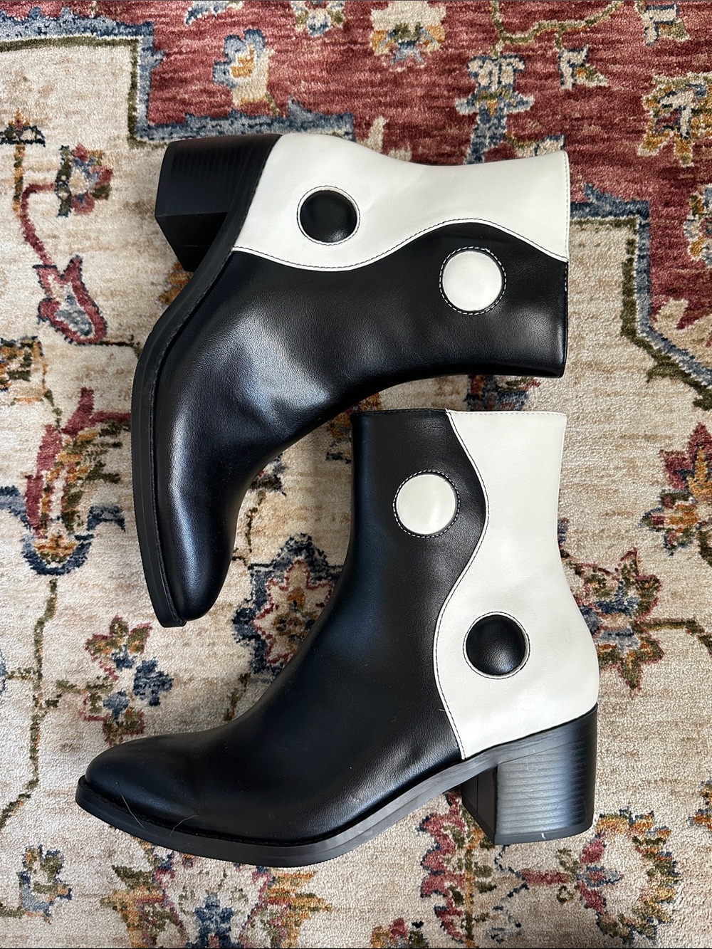 ✨ RARE ✨ NEW ✨ MCLC Balancing Act Black & White Vegan Leather boots, size 7
